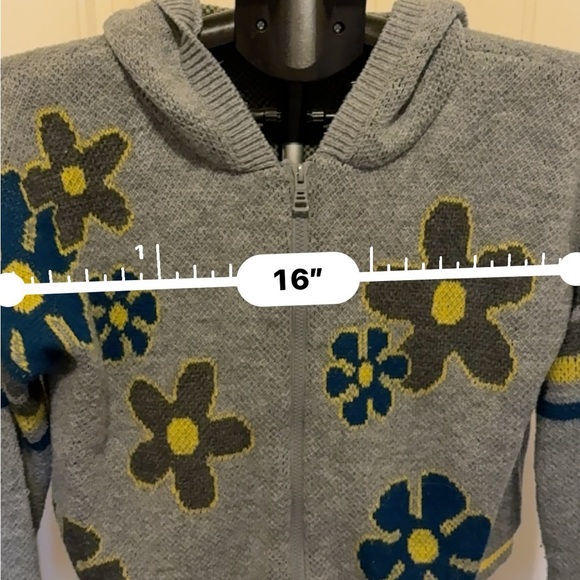 Floral Patterned Gray and Yellow Zip Up Cardigan Sweater - Picture 8 of 8